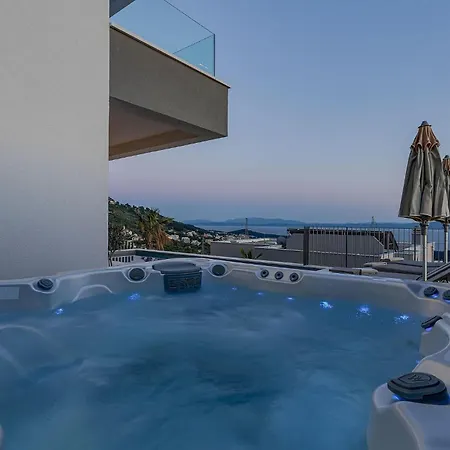 Ines Holiday home Makarska