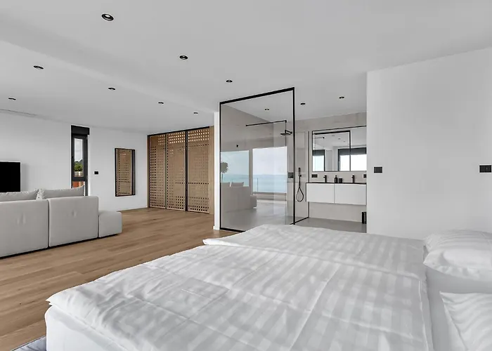 Ines 马卡尔斯卡