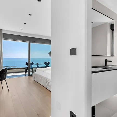 Ines * Μακάρσκα